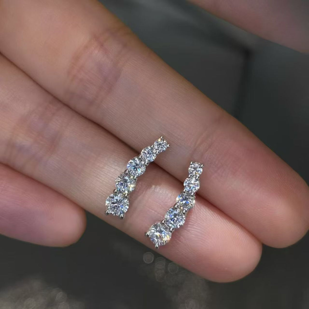 Graduated Round Lab Diamond Stud Earrings | 1.278ct D Color | PT950 Platinum | TE00115