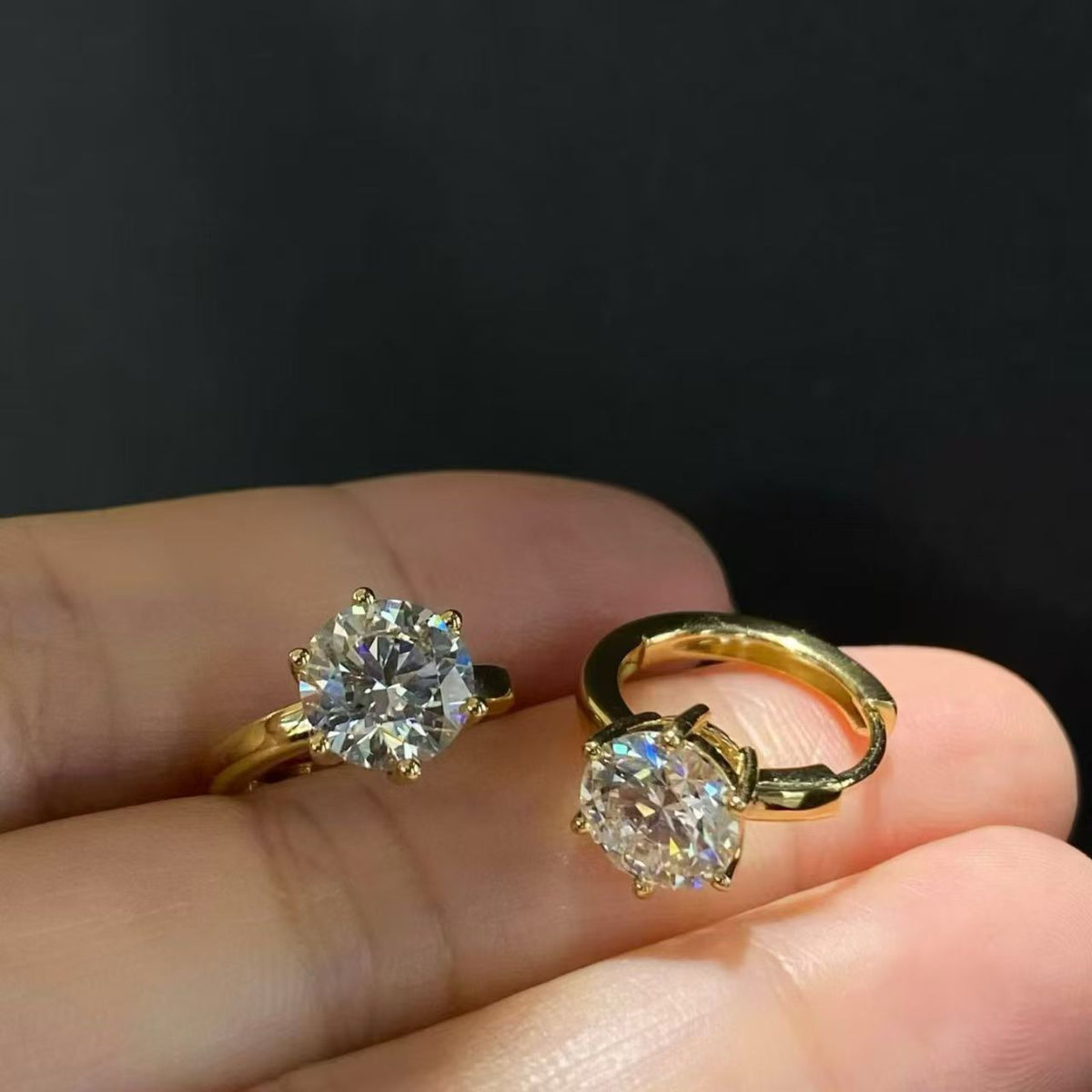 Round Brilliant Solitaire Lab Diamond Huggie Earrings | 2.00ct D Color | 18K Solid Yellow Gold | TE0063