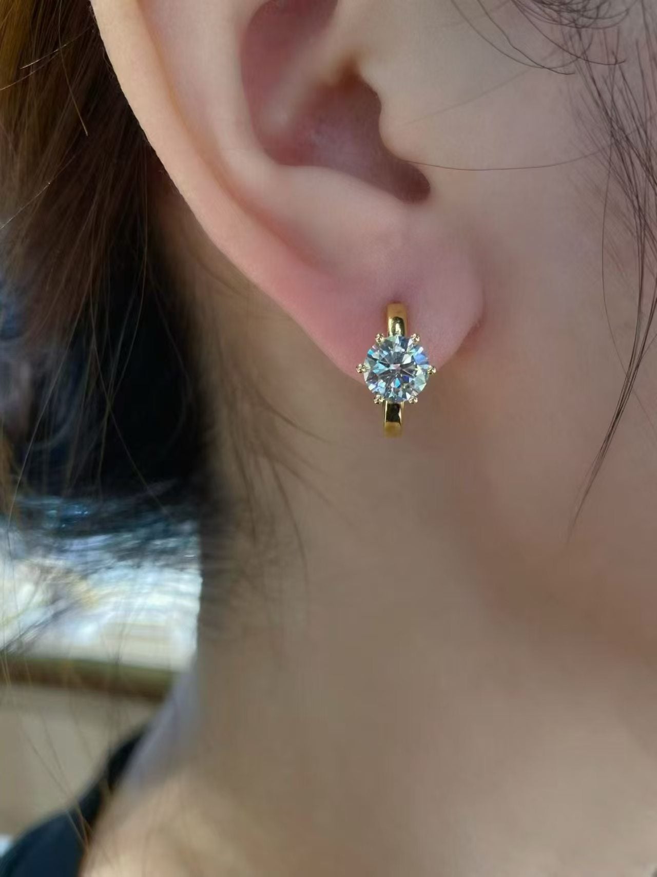 Round Brilliant Solitaire Lab Diamond Huggie Earrings | 2.00ct D Color | 18K Solid Yellow Gold | TE0063