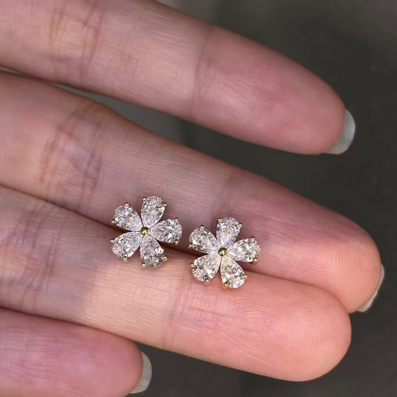Pear Cut Floral Cluster Lab Diamond Stud Earrings | 1.57ct D Color | 18K Solid Yellow Gold | TE00121