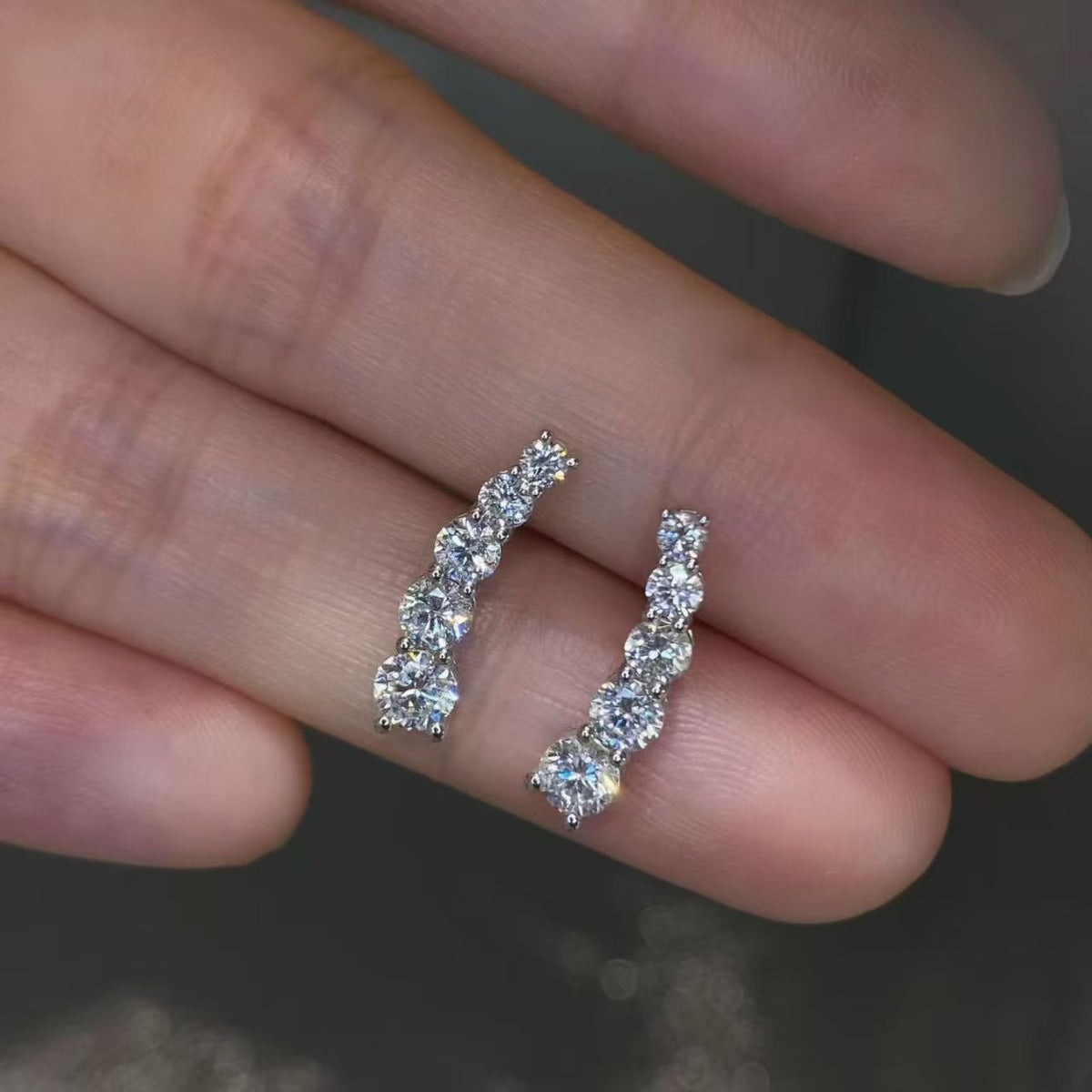 Graduated Round Lab Diamond Stud Earrings | 1.278ct D Color | PT950 Platinum | TE00115