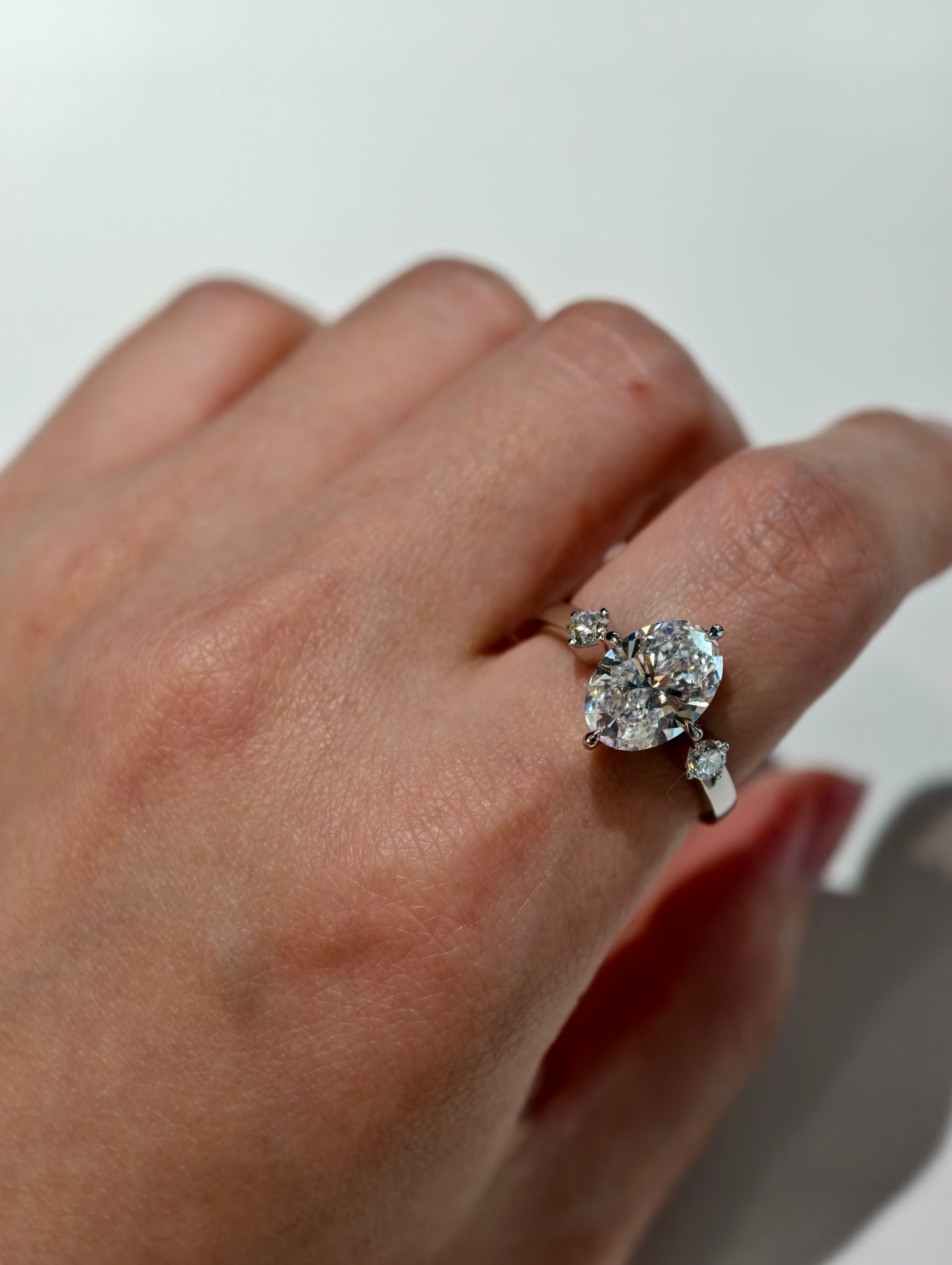 18K Gold Lab-Grown Oval Diamond Trilogy Ring | IGI Certified